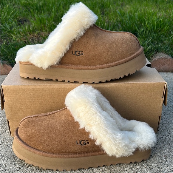 UGG Tan and Cream Women's Slippers - Picture 2 of 13